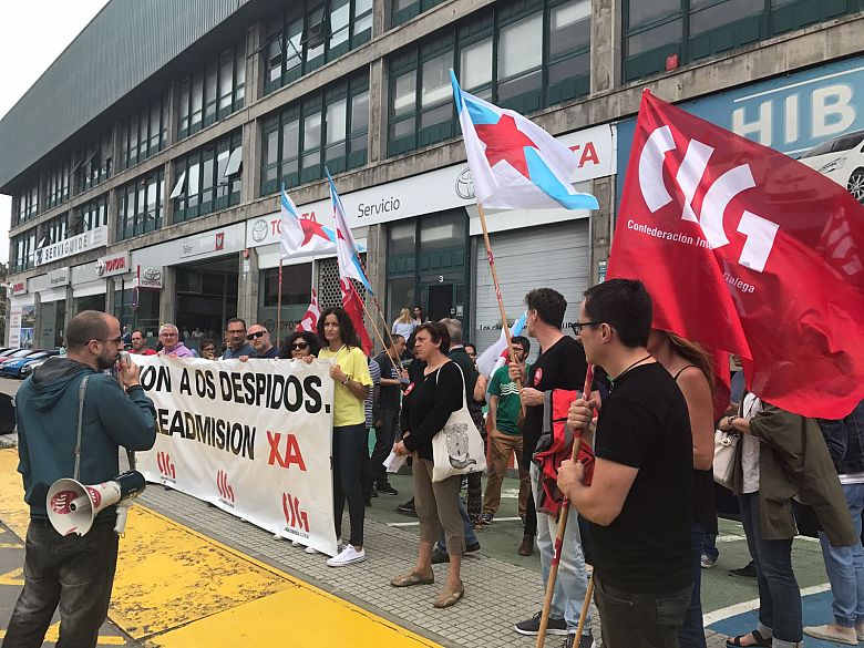 17-07-06 ProtestaDespidosTeleperformanceCorunha01.jpeg